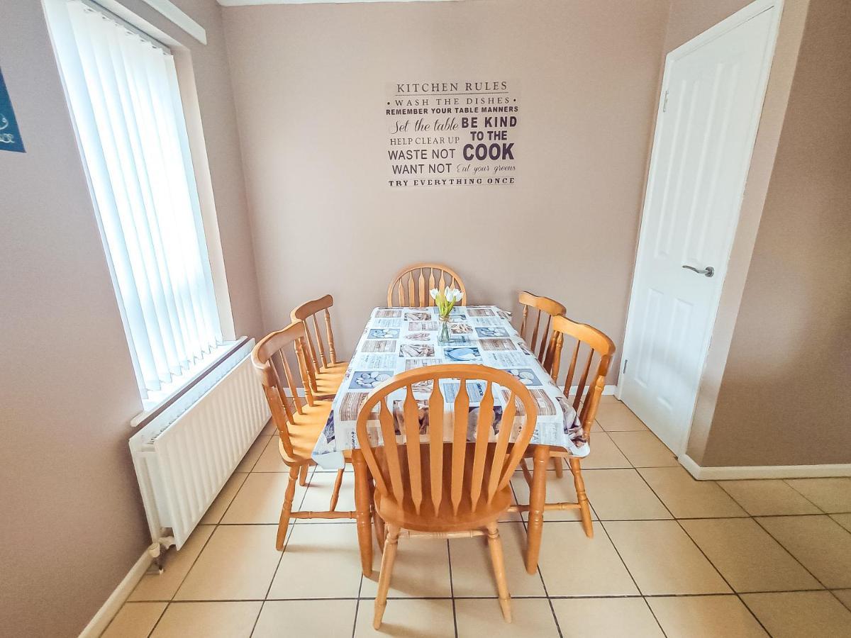 Portrush Getaway - Holiday Let Luaran gambar