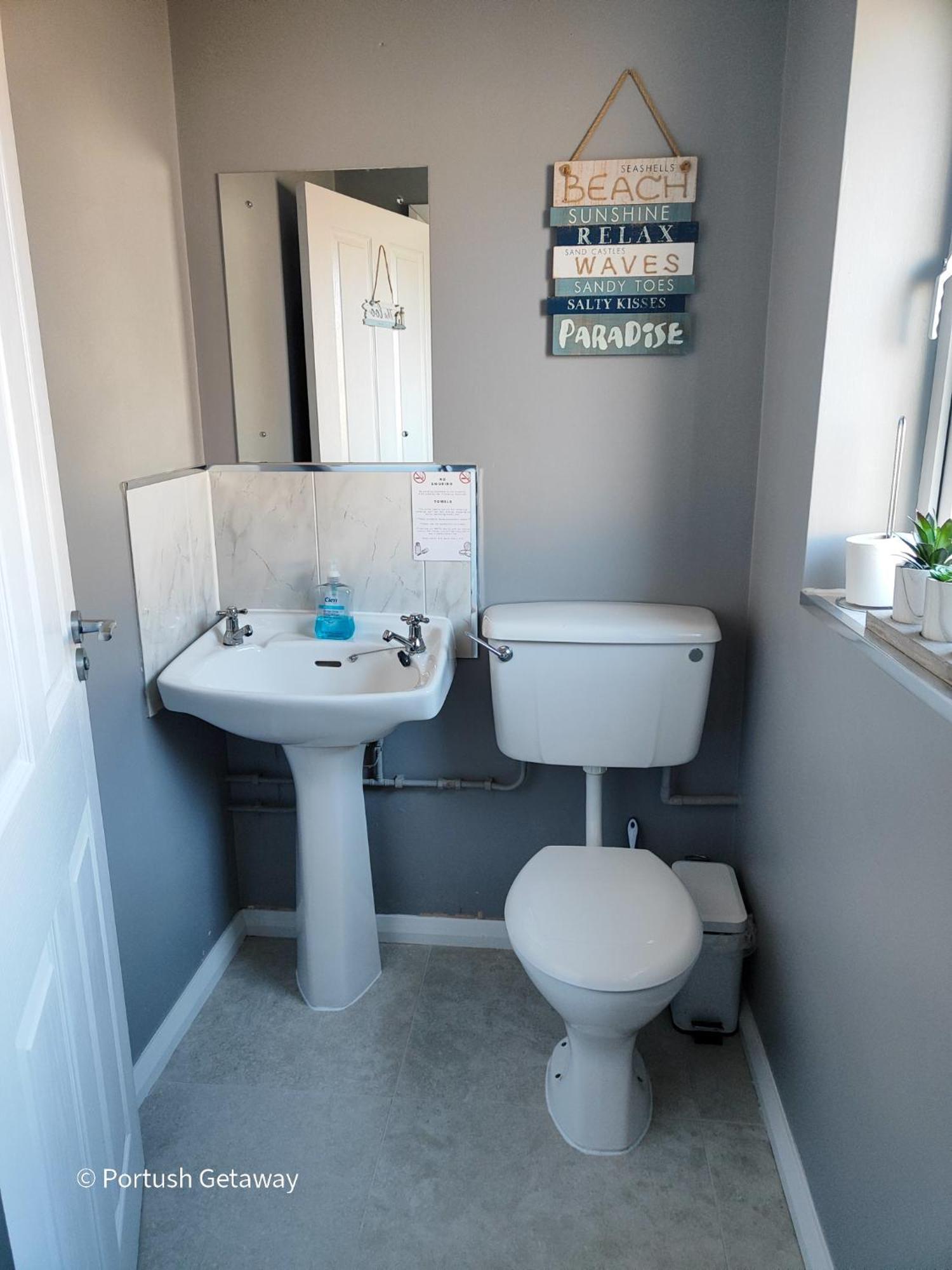 Portrush Getaway - Holiday Let Luaran gambar